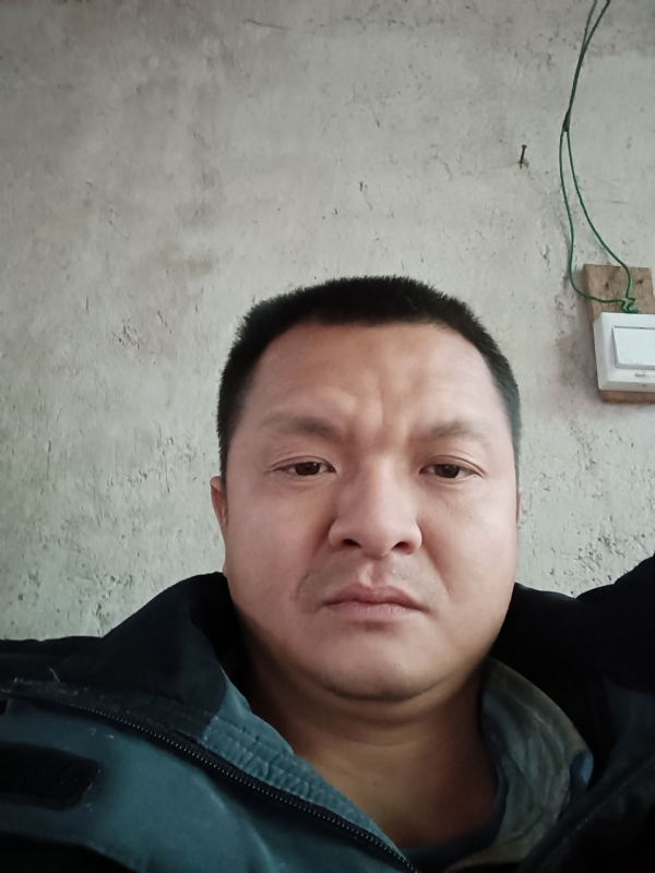 兰成龙的第二张照片--武平父母相亲团